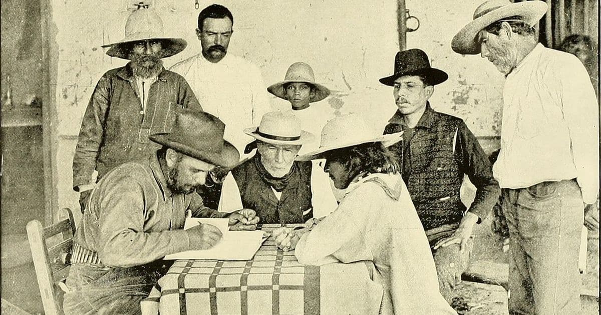 Costa Rica Outfits: What to Wear and Pack for Every Activity