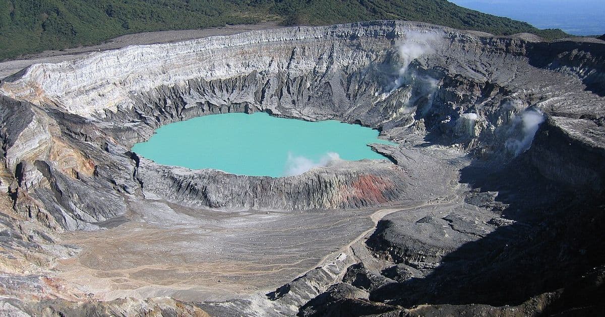 Poás Volcano Costa Rica Travel Warning: What Visitors Need to Know